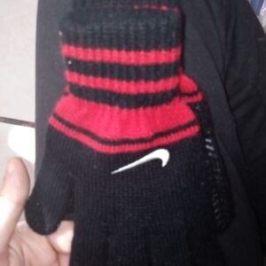 Nike youth grip gloves
